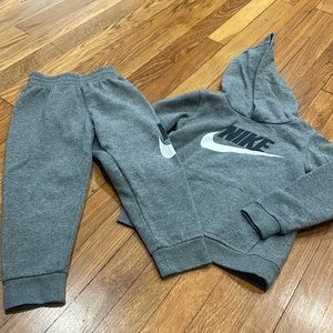 Nike Kids Gray Matching Set